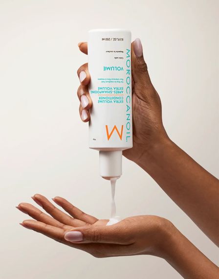Кондиционер для придания объема MoroccanOil Extra Volume Conditioner (500 ml) | Зображення 2