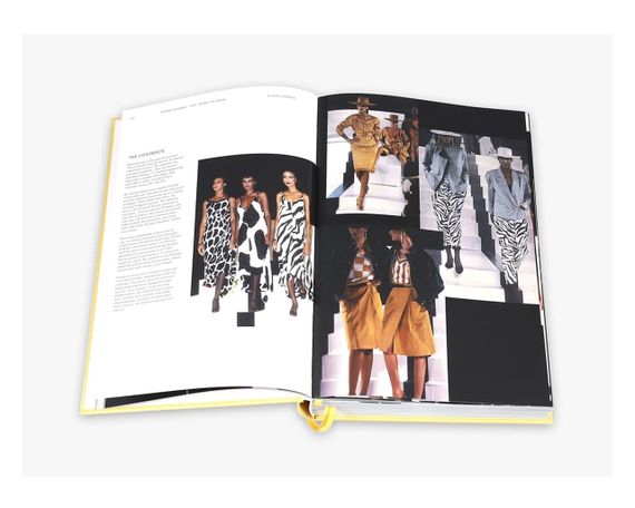 Книга про модні колекції Версаче з ілюстраціями Versace Catwalk: The Complete Collections. Tim Blanks | Зображення 3