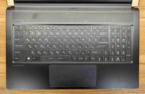 Ігровий ноутбук Б-клас MSI GS75 Stealth 9SF-243US / 17.3" (1920x1080) IPS / Intel Core i7-10875H (8 (16) ядер по 2.3 - 5.1 GHz) / 16 GB DDR4 / 512 GB SSD / nVidia GeForce RTX 2060, 6 GB GDDR6, 192-bit / WebCam / Windows 10 б/в + Подарунок Миша / USB | Зображення 2