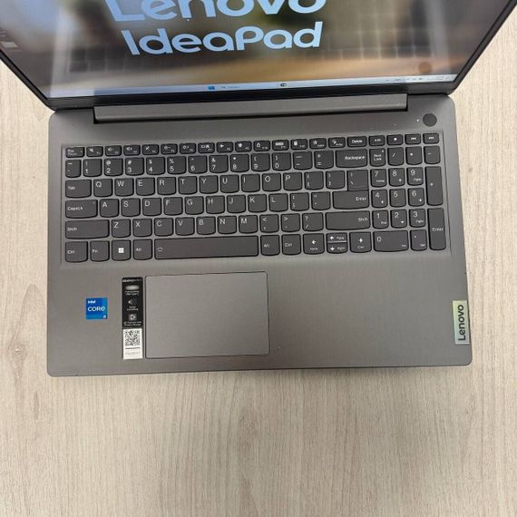 Ультрабук Б-класс Lenovo IdeaPad 3 15IAU7 / 15.6" (1920x1080) IPS / Intel Core i5-1235U (10 (12) ядер по 3.3 - 4.4 GHz) / 8 GB DDR4 / 512 GB SSD / Intel Iris Xe Graphics / WebCam / HDMI б/у | Зображення 2