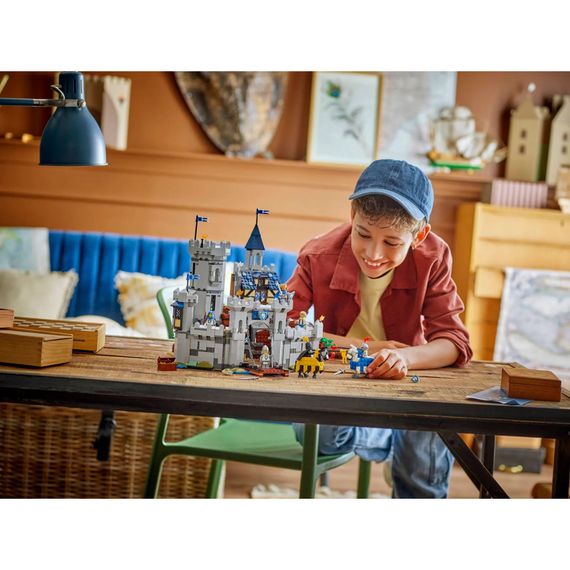 Конструктор LEGO Creator Середньовічний замок із лицарем на коні (31168) | Зображення 9