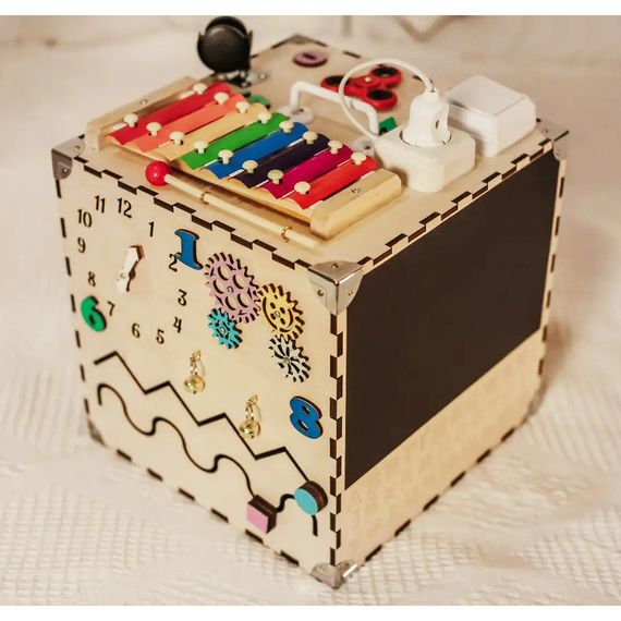 Розвиваюча іграшка Бізікуб Temple Group TG200126 30х30х30см Натуральний | Зображення 3