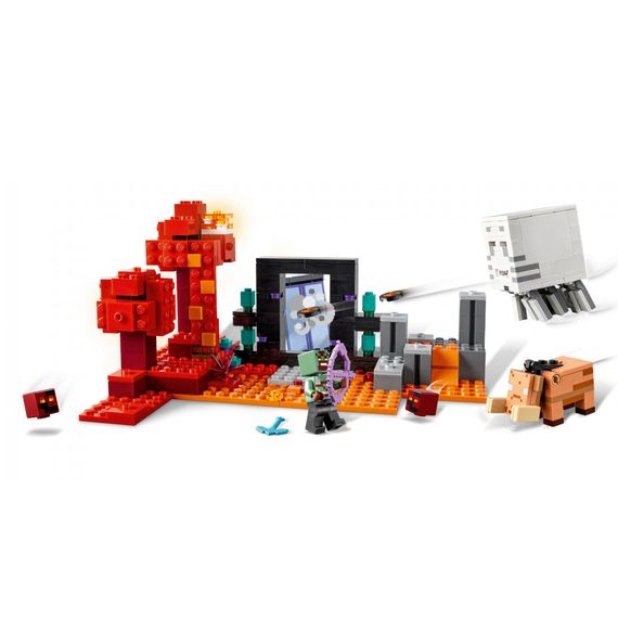 Конструктор LEGO Minecraft Засідка біля порталу в Нижній світ 352 деталей (21255) | Зображення 3