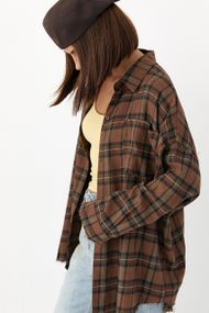 Сорочка в клітинку з необробленими краями - коричневий цвет, ONE SIZE (є розміри)
