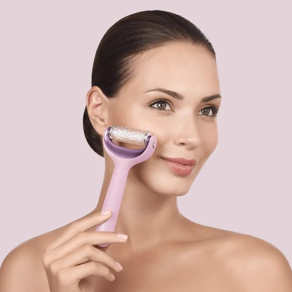 Электронный роллер для лица и тела с микроиглами GESKE MicroNeedle Face&Body Roller 8в1 gray, Розовый | Зображення 3