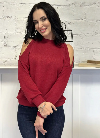Женская красивая ангоровая кофта с открытыми плечами GF04169 цвет красный, размер 42/44