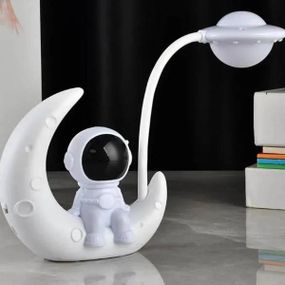 Нічник акумуляторний Космонавт на Місяці Білий