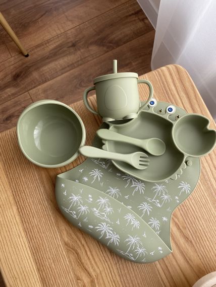 Набір дитячого силіконового посуду Краб оливка