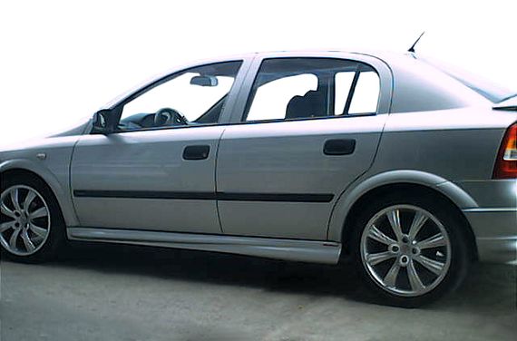 Бічні пороги HB (під фарбування) для Opel Astra G classic 1998-2012рр | Зображення 1