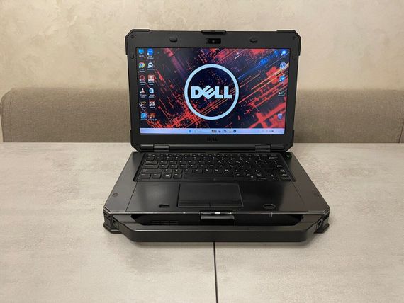 Защищенный ноутбук Б-класс Dell Latitude 5424 Rugged / 14" (1920x1080) IPS / Intel Core i5-8350U (4 (8) ядра по 1.7 - 3.6 GHz) / 32 GB DDR4 / 512 GB SSD M.2 / AMD Radeon RX 540, 4 GB GDDR5, 128-bit / WebCam / Два АКБ б/у + Подарок Проводная мышь / USB | Зображення 1