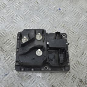 Розподільник струму Range Rover L538 2011-2018 Блок запобіжників Рендж Ровер л538 EJ3214F70AB