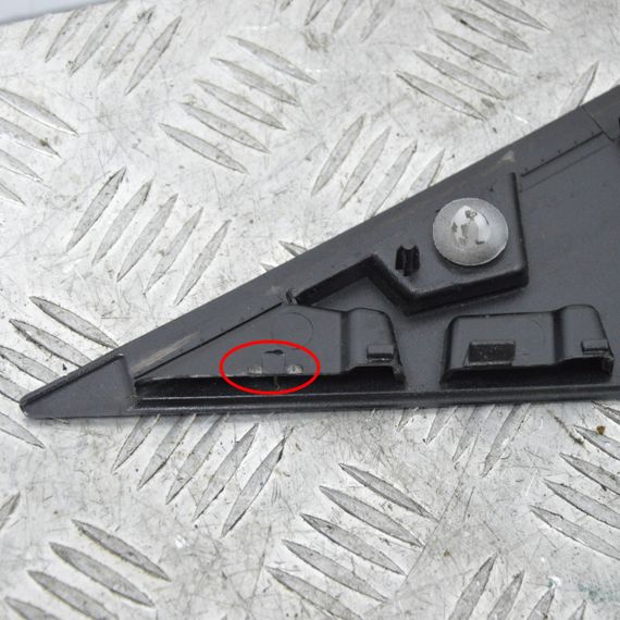 Накладка дверей лівих зад Citroen C4 Picasso Exclusive 2006-2013 Молдинг трикутник Сітроен ц4 Пікассо кутик | Зображення 5