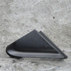 Накладка переднього правого крила Renault Laguna III 2007-2015 Трикутник крила правий Рено Лагуна 638740005R