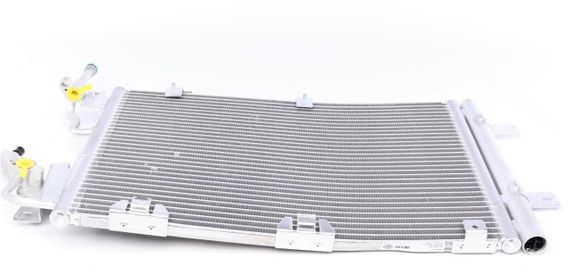 Радіатор кондиціонера Opel Astra H Zafira 1.3-19CDTI 2.0i 04- AC 400 000S