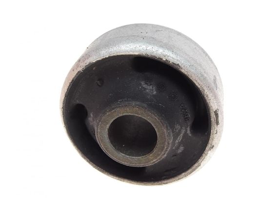 Сайлентблок важеля переднього ззаду VW Golf 83-02 з монтажною втулкою  14530 | Зображення 3