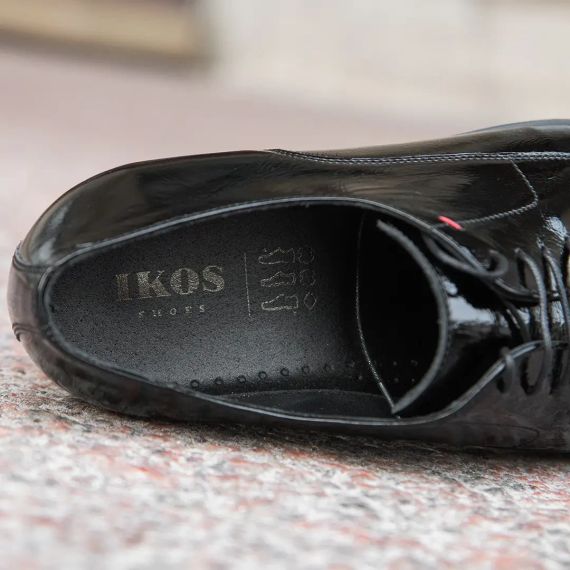 Лакированная мужская обувь. Черные туфли Ikoc 43 размер | Зображення 1