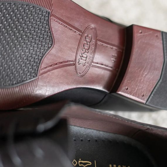 Шкіряні туфлі на шнурівці 42 розмір | Зображення 3