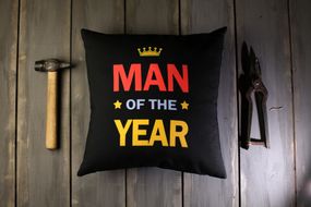 Подушка габардинова з принтом Man of the year 50x50 (5P_MAN008)
