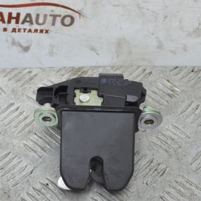 Замок кришки багажника Skoda Fabia II Roomster 1999-2015 Замок багажника Шкода Фабія Румстер 5J0827501B