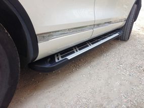 Бокові пороги Sunrise (2 шт., алюм) для Volkswagen Touareg 2010-2018 рр