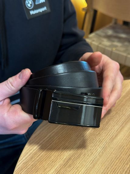 Чоловічий шкіряний ремінь із пряжкою автомат 4978 | Зображення 2