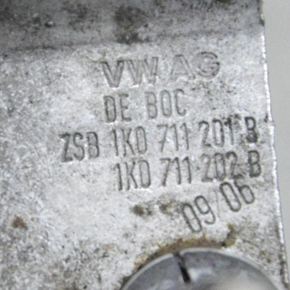 Кронштейн куліси КПП Skoda Octavia A5 2004-2012 Кріплення важеля коробки передач Шкода Октавіа а5 1K0711201B | Зображення 2