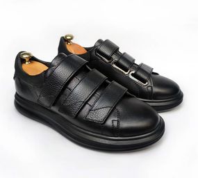 Чорні шкіряні кеди на липучках 41 розмір