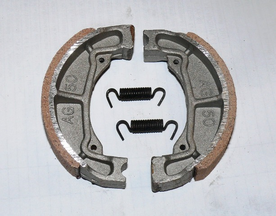 Колодки тормозные скутер 4T GY6 50 , Delta