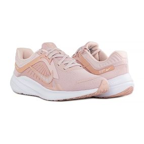 Кросівки Nike WMNS QUEST 5
