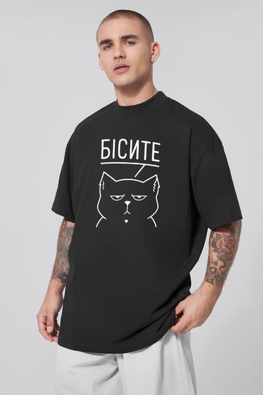 Футболка з мерчем