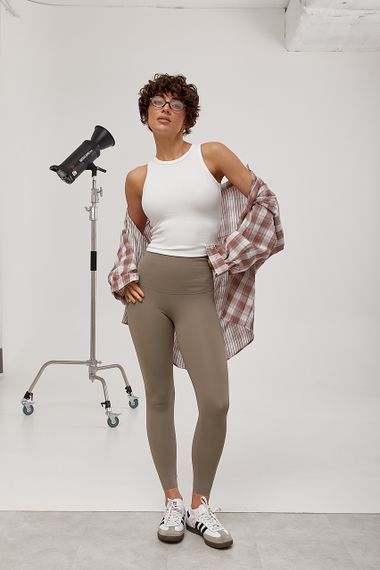 Приталена однотонна майка в рубчик - білий цвет, ONE SIZE (є розміри) | Зображення 2