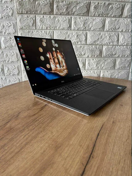 Ноутбук Dell XPS 9560 15,6" FHD IPS i7 7700HQ 16Gb SSD 512Gb GTX 1050 Б/В | Зображення 3