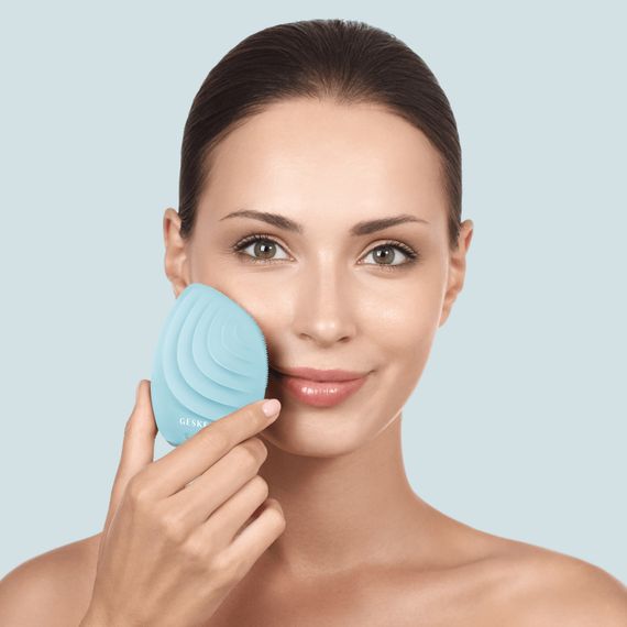 Електронна ультразвукова щітка для обличчя GESKE Sonic Facial Brush 5в1 turtoise | Зображення 3