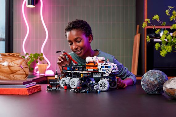 Конструктор LEGO Technic Марсохід команди дослідників 42180 | Зображення 3