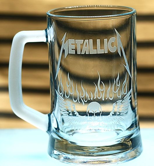 Пивний келих 670 мл Metallica з гравіюванням кружка для фаната металу Рок-атрибутика  подарунок металісту Металіка | Зображення 2