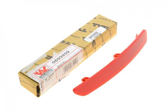 Світловідбивач бампера заднього BMW 3 F30 F80 14-19 L  0693939