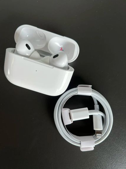 Набор 5 в 1 часы + наушники + беспроводной павербанк + кабель для беспроводной зарядки телефона + зарядное устройство | Зображення 3