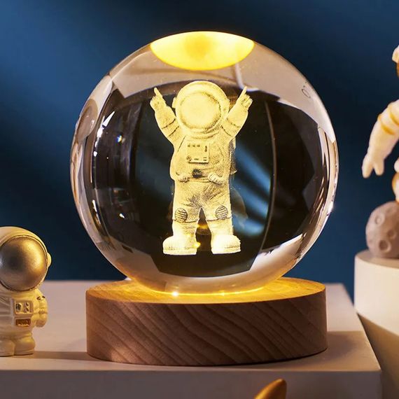 Декоративний 3D нічник Кришталева Куля 8 см · Настільна лампа - світильник з 3D ефектом Галлактика | Зображення 2