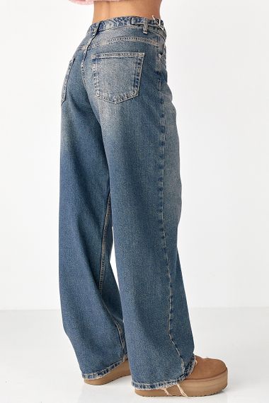 Широкі прямі джинси з затяжками на поясі - синій цвет, 34р (є розміри) | Зображення 1