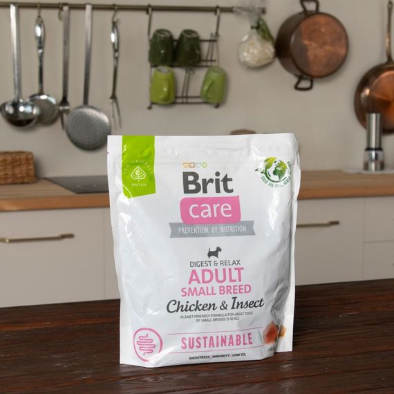 Корм сухий Brit Care Dog Sustainable Adult Small Breed для собак малих порід з куркою та комахами 1 кг | Зображення 5