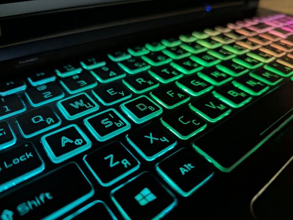Игровой ноутбук Б-класс Acer Predator Helios PH315-54 / 15.6" (1920x1080) IPS / Core i7-11800H (8 (16) ядер по 2.3 - 4.6 GHz) / 16 GB DDR4 / 512 GB SSD / GeForce RTX 3060, 6 GB GDDR6, 192-bit / WebCam / Windows 11 б/у + Подарок Беспроводная мышь | Зображення 8
