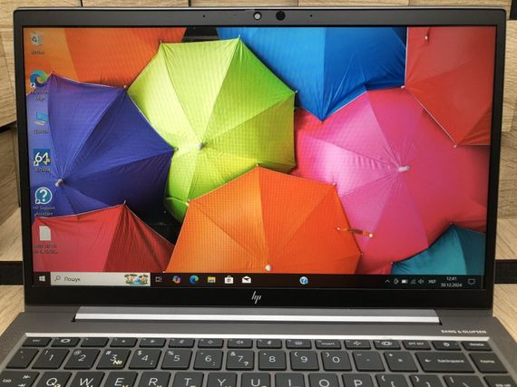 Ультрабук Б-класс HP ZBook Firefly 14 G8 / 14" (1920x1080) IPS / Intel Core i7-1185G7 (4 (8) ядра по 1.2 - 4.8 GHz) / 8 GB DDR4 / 512 GB SSD / Intel Iris Xe Graphics / WebCam б/у | Зображення 2