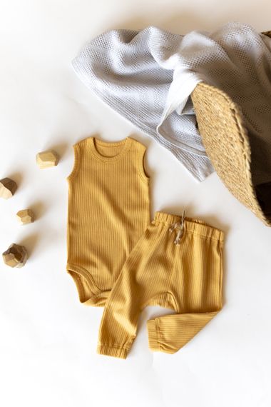 Дитячий комплект для малюка боді майка та штанці, інтерлок рубчик, гірчиця 80