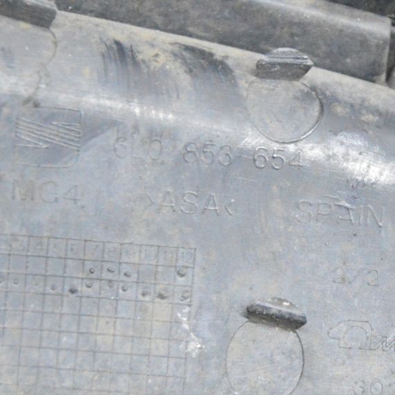 Решітка радіатора Seat Ibiza III 2002-2008 Решітка емблема переднього бампера Сеат Ібіза 3 6L0853654 | Зображення 2