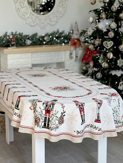 Скатертина гобеленова овальна CASCANUECES OVAL Limaso, 137х240, Овальна, Новорічний, З мікрофіброю + срібним люрексом, 65% поліестер, 30% бавовна, 5% люрекс, Гобелен | Зображення 1