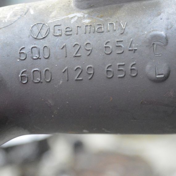 Патрубок повітряного фільтра 1.9 TDI VW Volkswagen Polo 2002-2005 Фольксваген Поло 6Q0129654L | Зображення 2