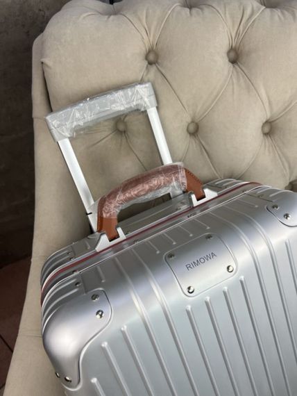 Валіза Rimowa ручна поклажа сріблястого кольору c850 | Зображення 2