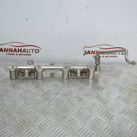 Рейка паливна 1.6b BMW 1 (F20 F21) 3 (F30 F35) рампа форсунок БМВ V759242680