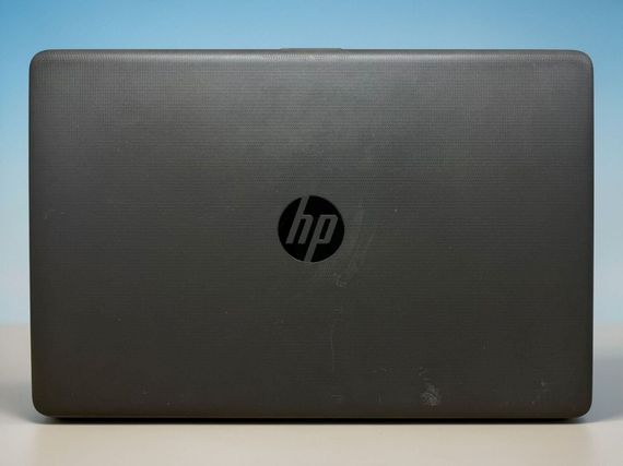Ультрабук HP 250 G7 / 15.6" (1920x1080) TN / Intel Core i3-7020U (2 (4) ядра по 2.3 GHz) / 8 GB DDR4 / 256 GB SSD / nVidia GeForce MX110, 2 GB GDDR5, 64-bit / WebCam б/у | Зображення 4