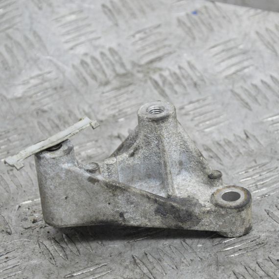 Кронштейн генератора 2.0 DI Ford Transit 2000-2006 Кріплення опора генератора Форд Транзит 1C1Q10039AB | Зображення 2